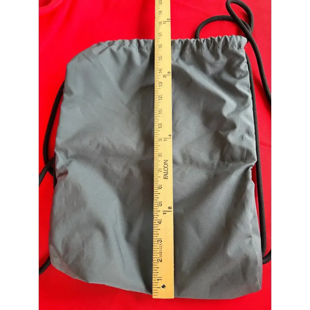 Nike Sporty Gray & Black Drawstring Backpack Gym Cinch Bag Zip Front Pocket
